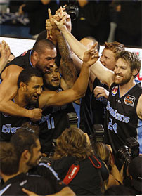 Breakers Outdo Taipans
