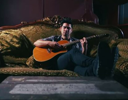 Midnight Gallery – ‘Finger Tip Romance’